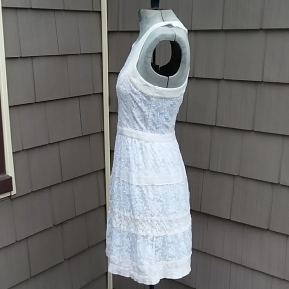 🎈Flirty AE lace Dress - Picture 6 of 8